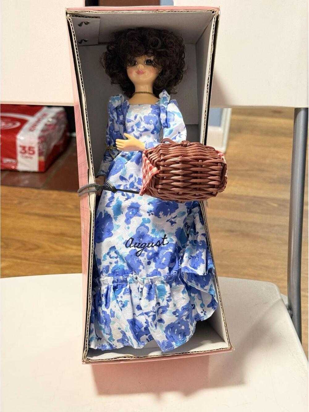 VTG Antique Brinn's 1986 August Musical Calendar Miss Floral Basket Doll.